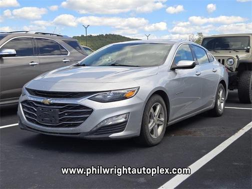 2022 Chevrolet Malibu FWD LT