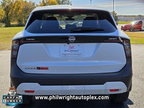 2025 Nissan Kicks SV