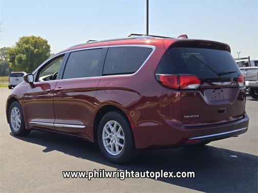2020 Chrysler Pacifica Touring L