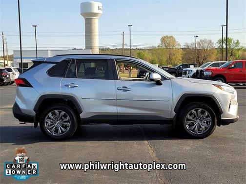 2024 Toyota RAV4 Hybrid XLE Premium