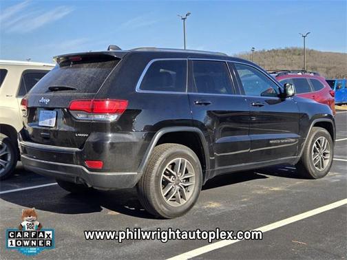 2020 Jeep Grand Cherokee Laredo
