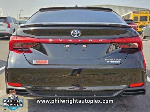 2019 Toyota Avalon Hybrid Limited