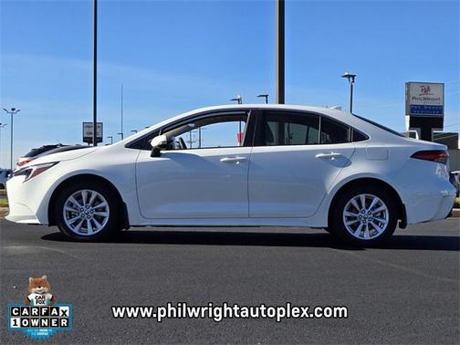 2025 Toyota Corolla Hybrid XLE