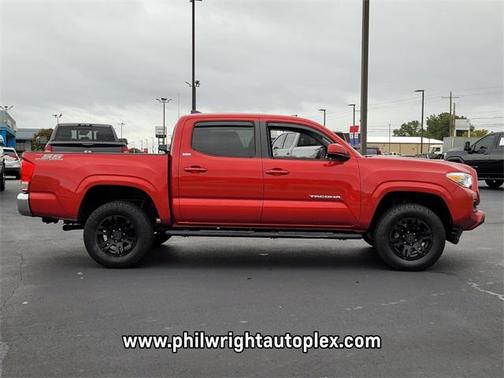 2016 Toyota Tacoma SR5