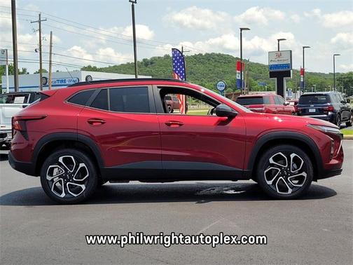 2025 Chevrolet Trax FWD 2RS