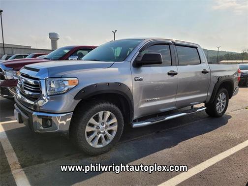 2017 Toyota Tundra SR5