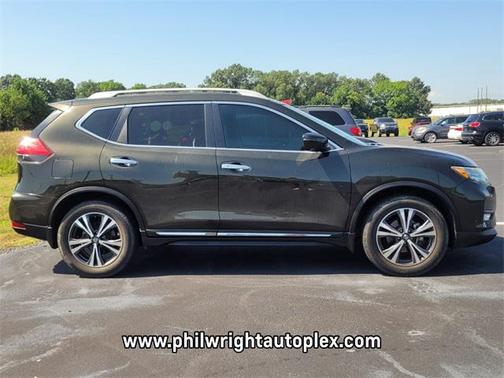 2017 Nissan Rogue SL