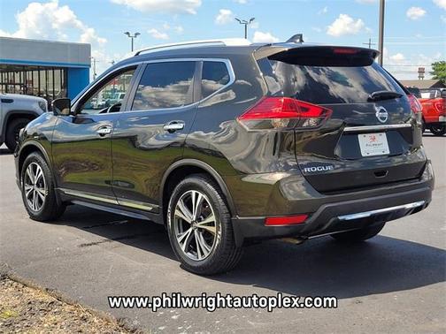 2017 Nissan Rogue SL