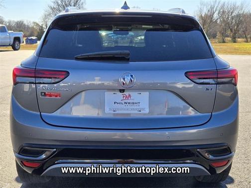 2022 Buick Envision FWD Essence