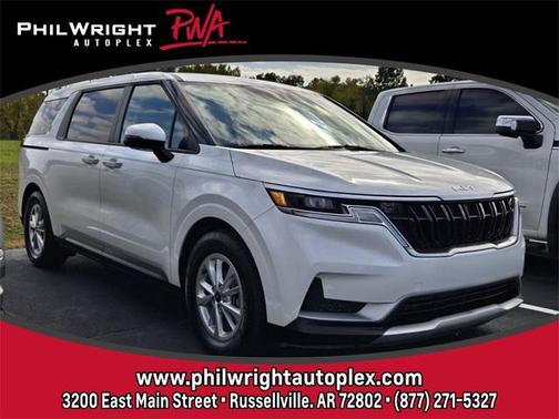 2024 Kia Carnival LX