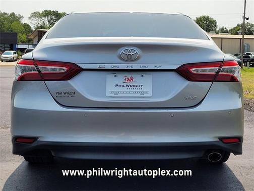 2018 Toyota Camry XLE