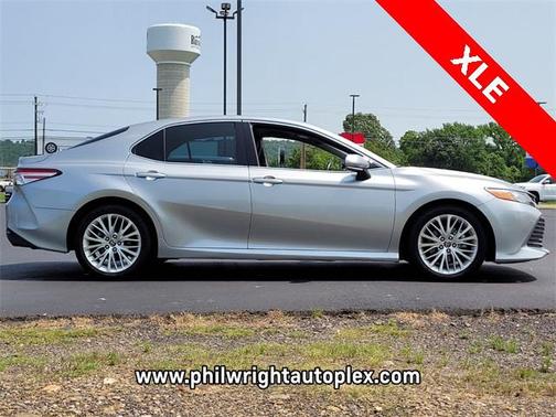 2018 Toyota Camry XLE