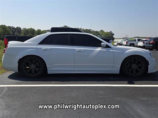 2019 Chrysler 300 S