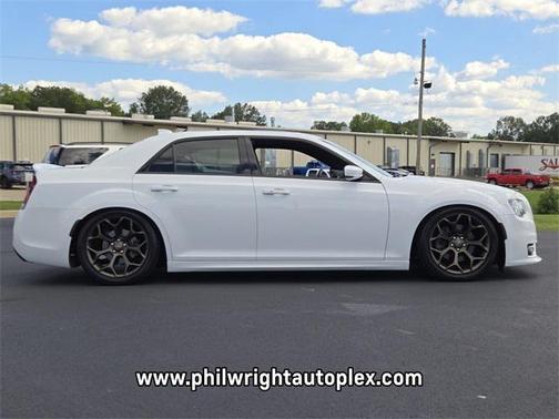 2019 Chrysler 300 S
