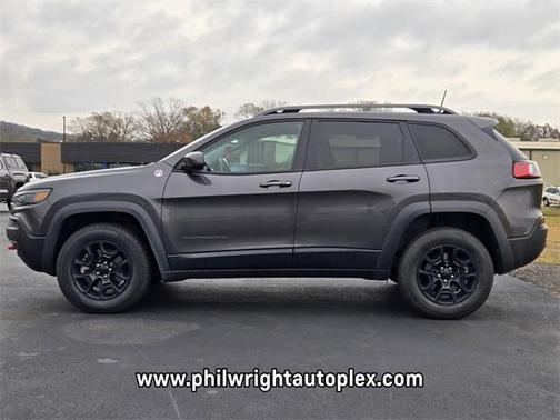 2021 Jeep Cherokee Trailhawk