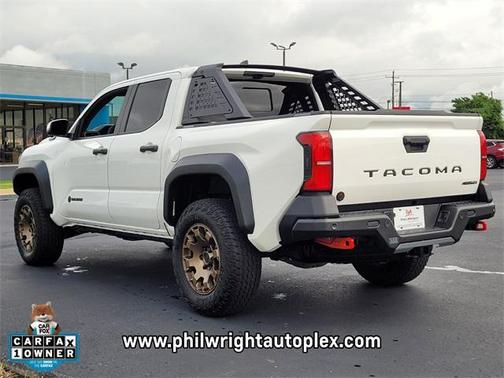 2025 Toyota Tacoma Hybrid Trailhunter