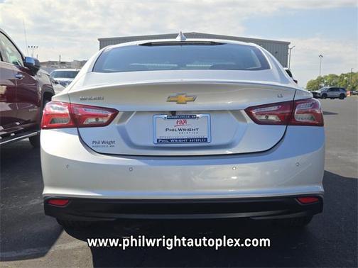 2020 Chevrolet Malibu FWD LT
