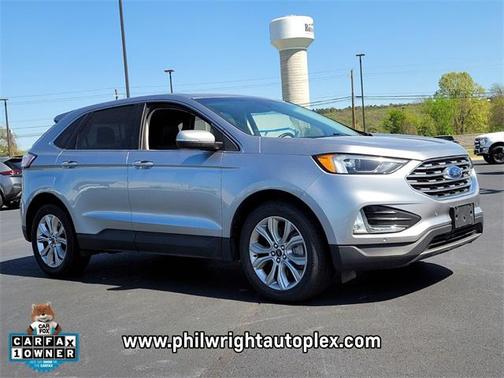 2023 Ford Edge Titanium