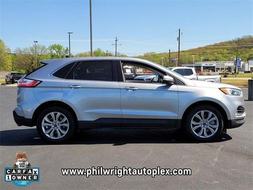 2023 Ford Edge Titanium