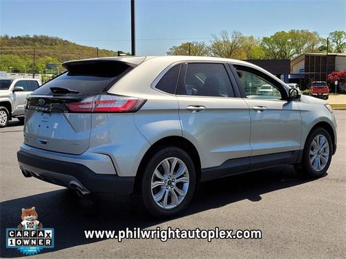 2023 Ford Edge Titanium