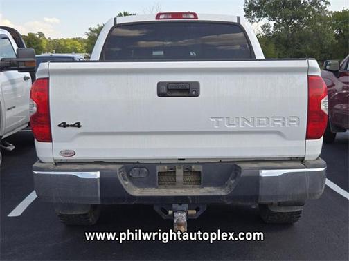 2018 Toyota Tundra SR5