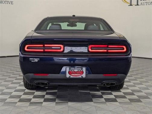 2015 Dodge Challenger SXT