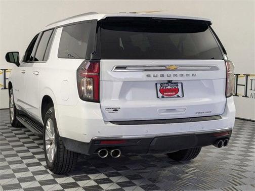 2023 Chevrolet Suburban Premier