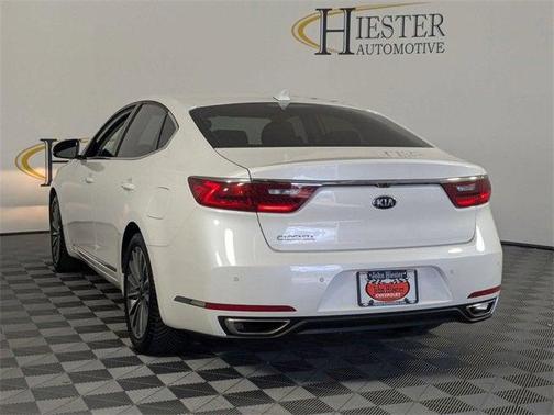 2019 Kia Cadenza Premium