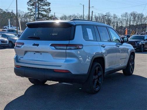 2022 Jeep Grand Cherokee L Altitude