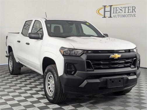 2025 Chevrolet Colorado WT