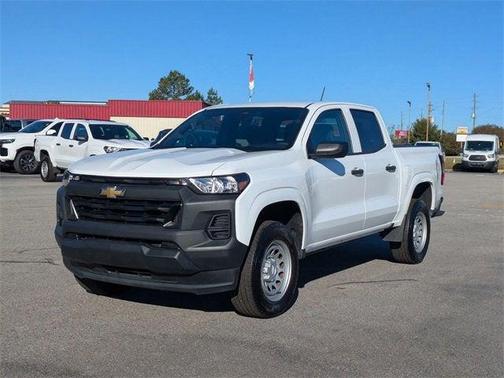 2024 Chevrolet Colorado WT