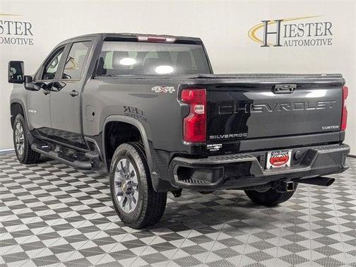2022 Chevrolet Silverado 2500 Custom