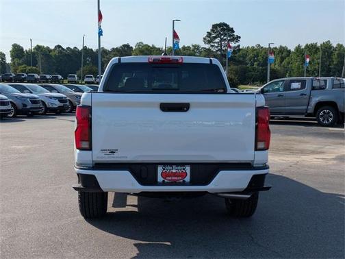 2025 Chevrolet Colorado WT