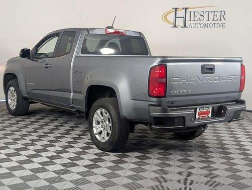 Satin Steel Metallic 2022 Chevrolet Colorado LT