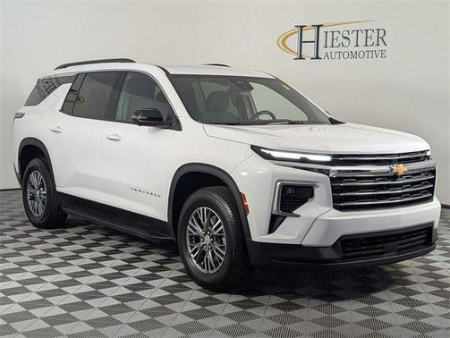2024 Chevrolet Traverse LT