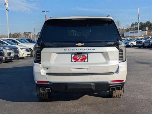 2025 Chevrolet Suburban 4WD High Country