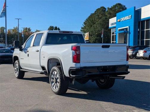 2026 Chevrolet Silverado 2500 Custom