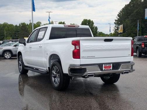 Summit White 2026 Chevrolet Silverado 1500 LT