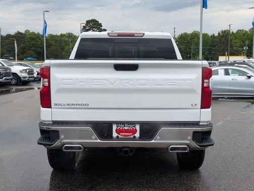 Summit White 2026 Chevrolet Silverado 1500 LT