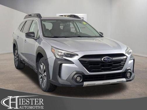 Ice Silver Metallic 2023 Subaru Outback Limited
