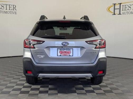 Ice Silver Metallic 2023 Subaru Outback Limited
