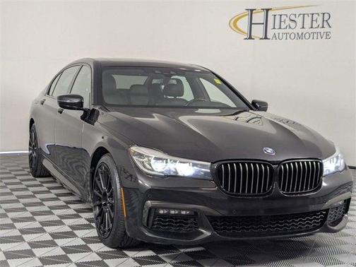 2018 BMW 740 740i