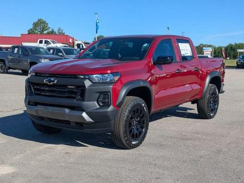 Radiant Red Tintcoat 2026 Chevrolet Colorado Trail Boss