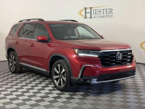 2025 Honda Pilot Touring 8-Passenger