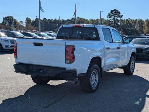 2024 Chevrolet Colorado WT