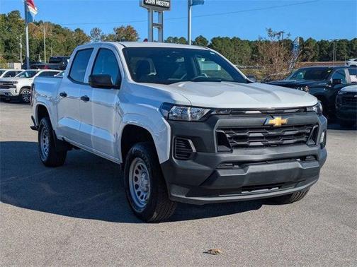 2024 Chevrolet Colorado WT