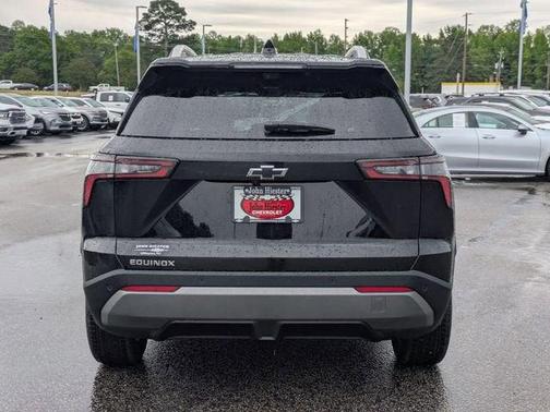 Mosaic Black Metallic 2026 Chevrolet Equinox 1LT