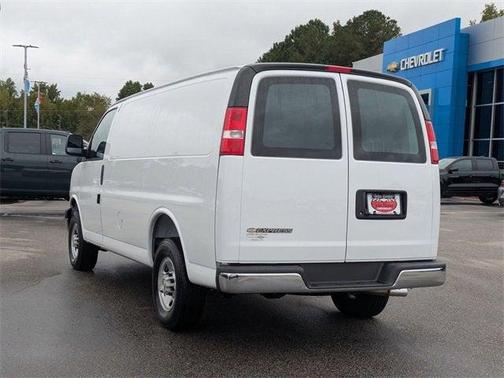 2024 Chevrolet Express 2500 RWD 2500 Regular Wheelbase WT