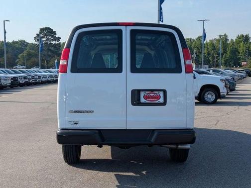 Summit White 2026 Chevrolet Express 2500 LT