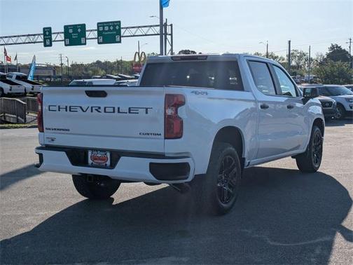 2025 Chevrolet Silverado 1500 Custom